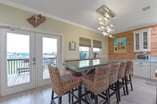 858 E Rd, Crystal Beach, TX 77650 - Photo 32