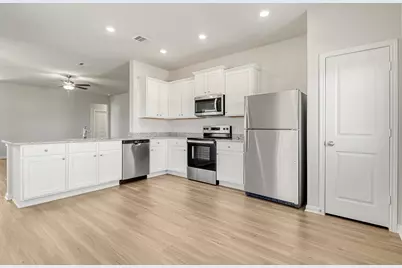 8206 Vanilla Orchid Drive, Houston, TX 77016 - Photo 4