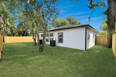 5941 Southlea Street, Houston, TX 77033 - Photo 2