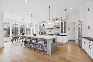 1315 Gardenia Dr, Houston, TX 77018 - Photo 10