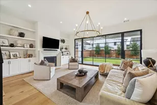 1315 Gardenia Dr, Houston, TX 77018 - Photo 6