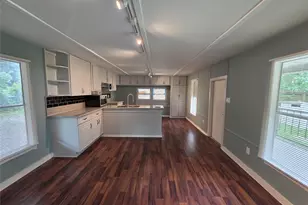 6426 W Bend St, Houston, TX 77085 - Photo 6