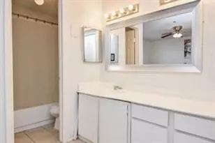 8405 Wilcrest Dr, Houston, TX 77072 - Photo 18