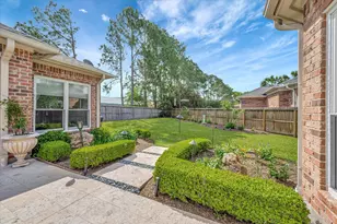 15510 Greens Cove Way, Houston, TX 77059 - Photo 10