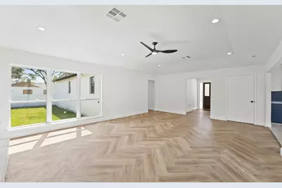 10722 Lynbrook Drive, Houston, TX 77042 - Photo 20