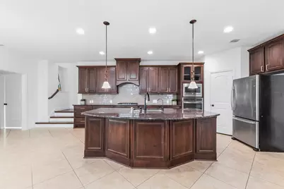 2405 Barton Shores Drive, Pearland, TX 77584 - Photo 6