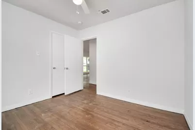5010 Creekbend Drive, Houston, TX 77035 - Photo 28
