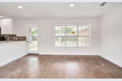 5010 Creekbend Drive, Houston, TX 77035 - Photo 10