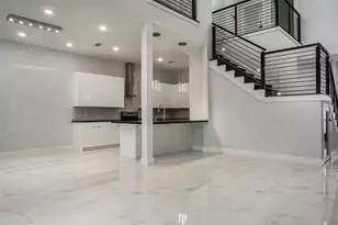 4934 Creekmont Dr, Houston, TX 77091 - Photo 4