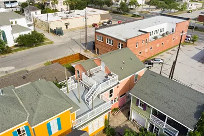 2122 Avenue K, Galveston, TX 77550 - Photo 38