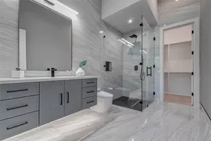 207 W 33rd St, Houston, TX 77018 - Photo 10