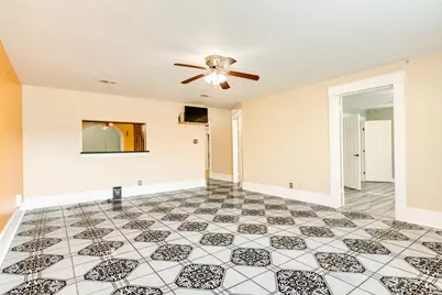 1625 Avenue M 1/2, Galveston, TX 77550 - Photo 10