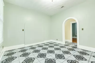 1625 Avenue M 1/2, Galveston, TX 77550 - Photo 16