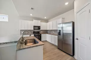 11518 Marci Ln, Willis, TX 77318 - Photo 10