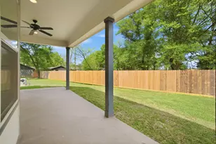 502 Louisa St, Montgomery, TX 77356 - Photo 44