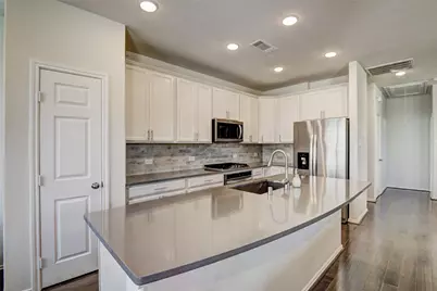 3104 Roseland Terrace Lane, Houston, TX 77063 - Photo 6