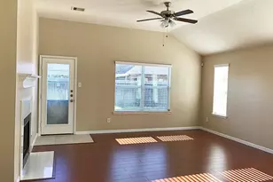 30318 Emerson Creek Dr, Spring, TX 77386 - Photo 6