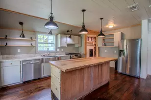 610 S 5th St, Crockett, TX 75835 - Photo 8