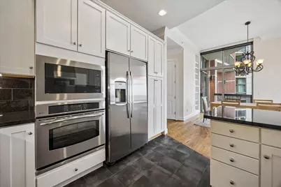 2211 Briarglen Drive #605, Houston, TX 77027 - Photo 10