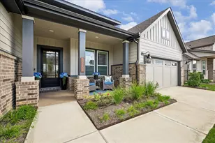 32438 Violet Dancer Ct, Fulshear, TX 77441 - Photo 2