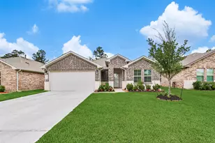 2326 Strong Horse Dr, Conroe, TX 77301 - Photo 2