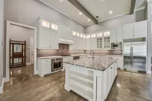 3629 Maranatha Dr, Sugar Land, TX 77479 - Photo 10