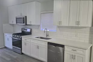 12911 Careywood Dr, Sugar Land, TX 77478 - Photo 6