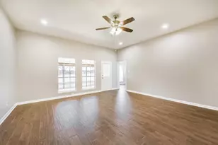 3013 Flower Field Ln, Pearland, TX 77584 - Photo 4