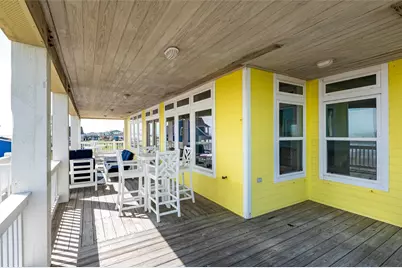 804 Eastview, Crystal Beach, TX 77650 - Photo 28