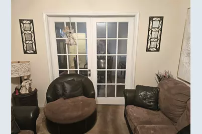 3310 Avenue M 1/2, Galveston, TX 77550 - Photo 6