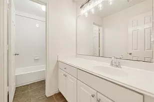 13602 Darby Rose Ln, Houston, TX 77044 - Photo 32