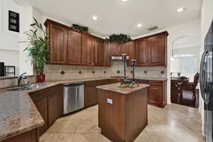 13602 Darby Rose Ln, Houston, TX 77044 - Photo 14