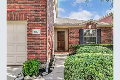 11304 Morning Brook Drive, Pearland, TX 77584 - Photo 4