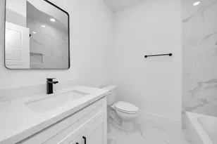 8106 Locksley St, Houston, TX 77078 - Photo 24