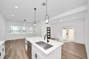 8106 Locksley St, Houston, TX 77078 - Photo 20