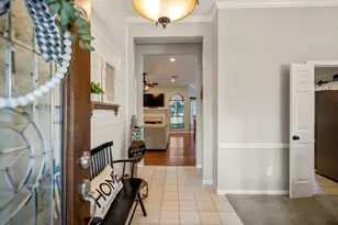 812 Woodland Ln, Conroe, TX 77302 - Photo 2