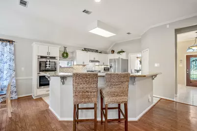812 Woodland Lane, Conroe, TX 77302 - Photo 10