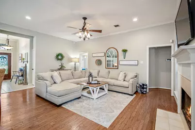 812 Woodland Lane, Conroe, TX 77302 - Photo 12