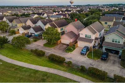 14334 Summer Garden Drive, Houston, TX 77083 - Photo 2