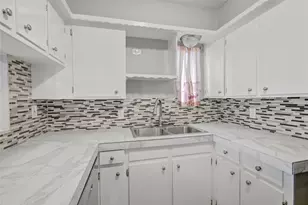 1411 Kappa St, Pasadena, TX 77504 - Photo 10