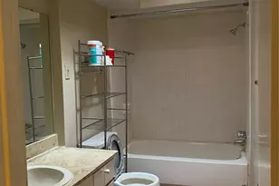 2601 Marilee Ln, Houston, TX 77057 - Photo 12