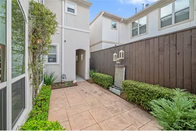 1339 Afton Street, Houston, TX 77055 - Photo 2