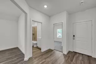 647 Delicate Arch Dr, Conroe, TX 77303 - Photo 4