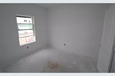 7811 Jade Crest Drive, Angleton, TX 77515 - Photo 6