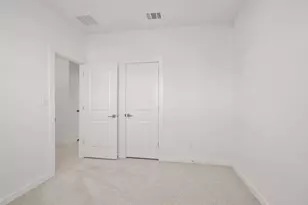 7811 Jade Crst Dr, Angleton, TX 77515 - Photo 24