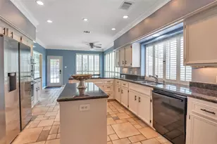 7318 Starbridge Dr, Houston, TX 77095 - Photo 14