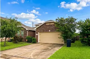 335 American Black Bear Dr, Crosby, TX 77532 - Photo 1