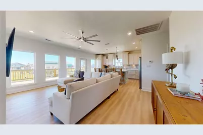 966 Mary Ann, Crystal Beach, TX 77650 - Photo 4