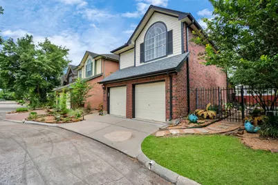 12906 Kingsbridge Lane, Houston, TX 77077 - Photo 32