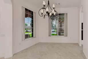 7 Sovereign Way, Conroe, TX 77384 - Photo 4